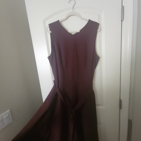 Lena Dress With Tie Belt - Picture 2 of 8